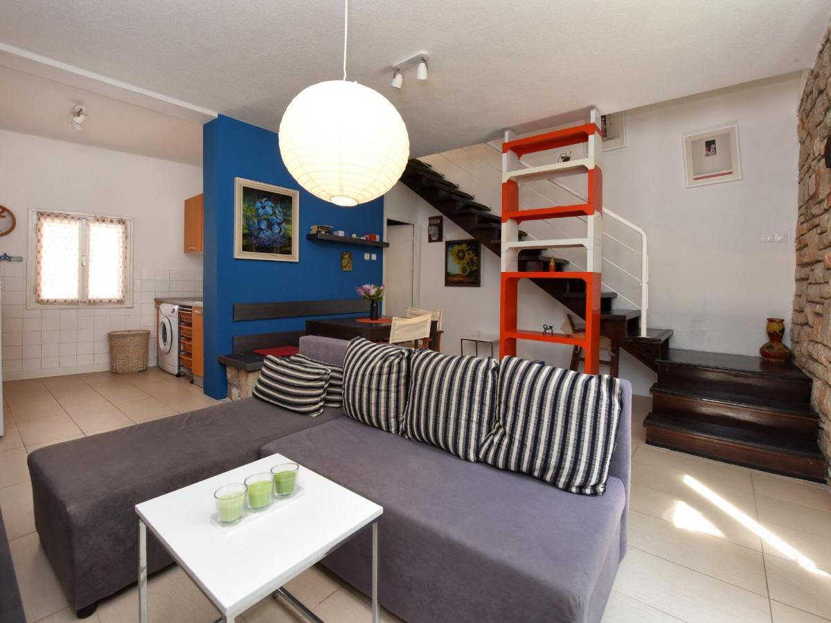 Apartment Andrea Old Town Πόρετς Εξωτερικό φωτογραφία