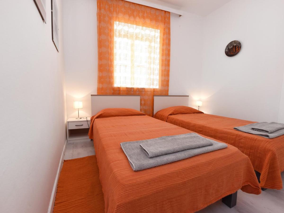 Apartment Andrea Old Town Πόρετς Εξωτερικό φωτογραφία