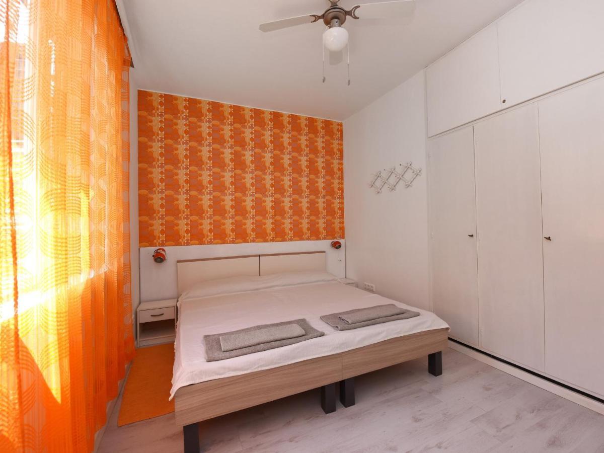 Apartment Andrea Old Town Πόρετς Εξωτερικό φωτογραφία